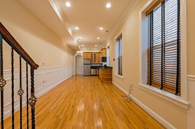 Photo - 3 Story Condo w/ Loft in Bloomingdale NW!! Walking Distance to 2 Metros!