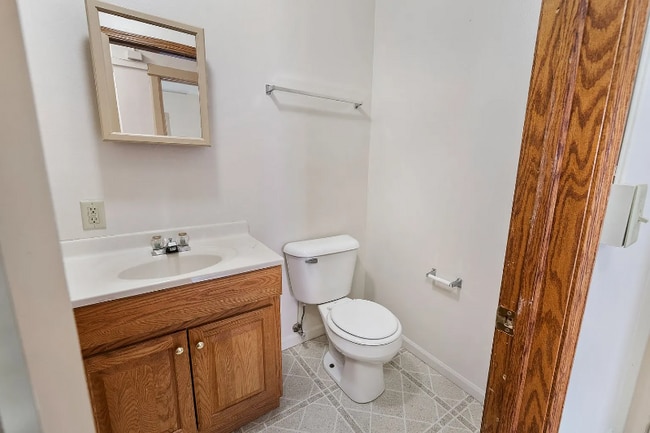 Photo - 2311 W Wisconsin Ave Unit 08