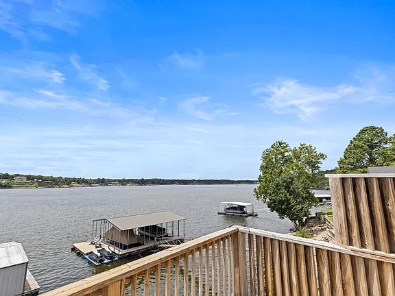 Building Photo - 241 Anchor Rd