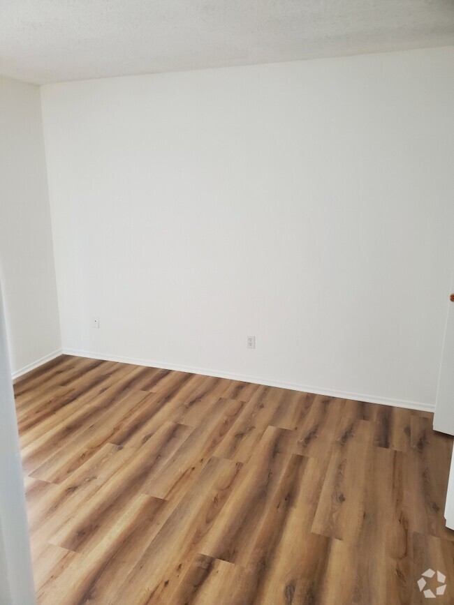 Building Photo - 117 S Lucia Ave Unit #3 Rental