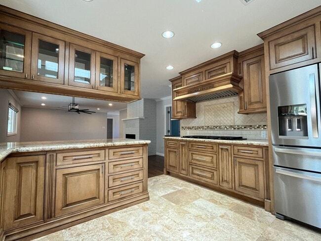 Photo - 2085 Warmlands Ave