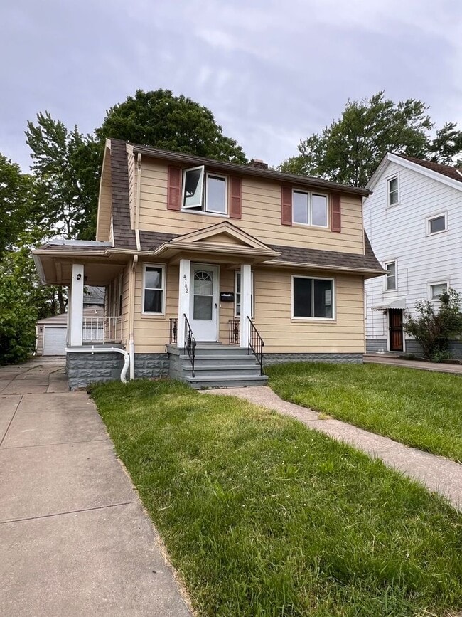 Photo - 4702 Burleigh Rd House