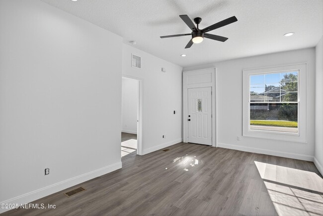 Photo - 2315 Park St