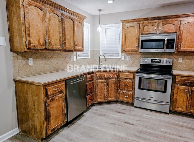 Photo - 803 SW Hilltop Ct