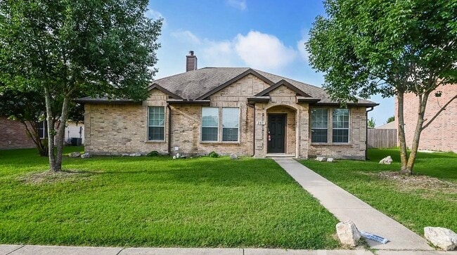 Building Photo - Charming 3-Bedroom Retreat Designed for Everyday Comfort