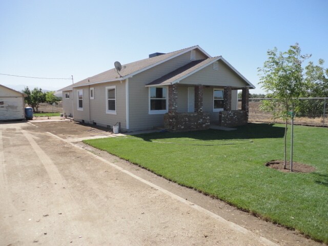 Photo - Beautiful Upgraded 3 Bedroom 2 Bath Countr...