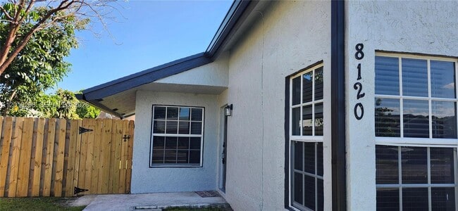 Building Photo - 8120 SW 4th Ct