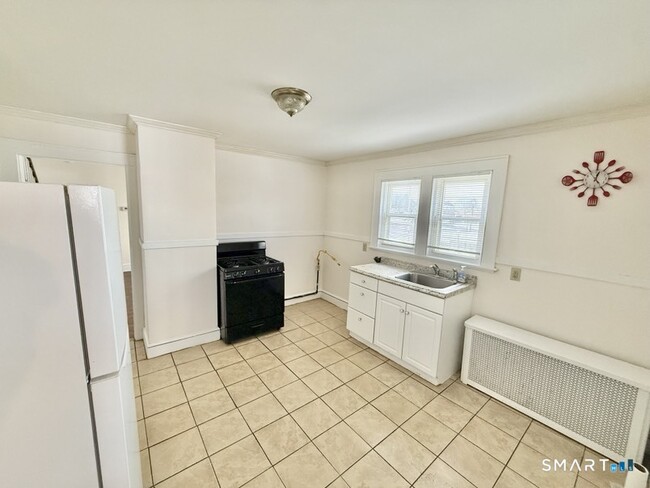 Photo - 26 Bridgeport Ave