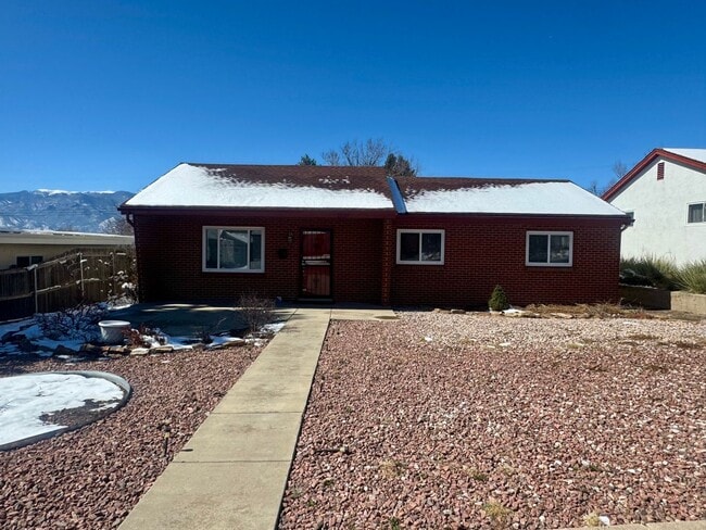 Photo - Updated 3 bedroom Centrally Located