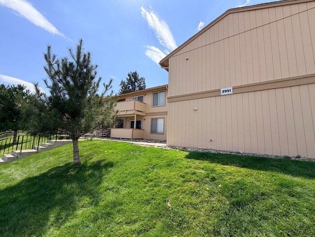 Building Photo - North Reno Wildcreek Garden Condos Upstairs 2 Bedroom