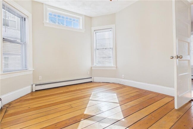 Photo - 1303 Smith St