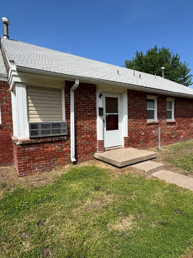 Photo - 1719 S Glenn Ave Apartment Unit 2