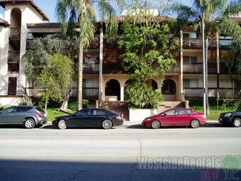 Photo - 5334 Lindley Ave Condo