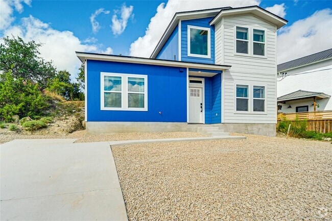 Building Photo - 10636 Lake Park Dr Rental