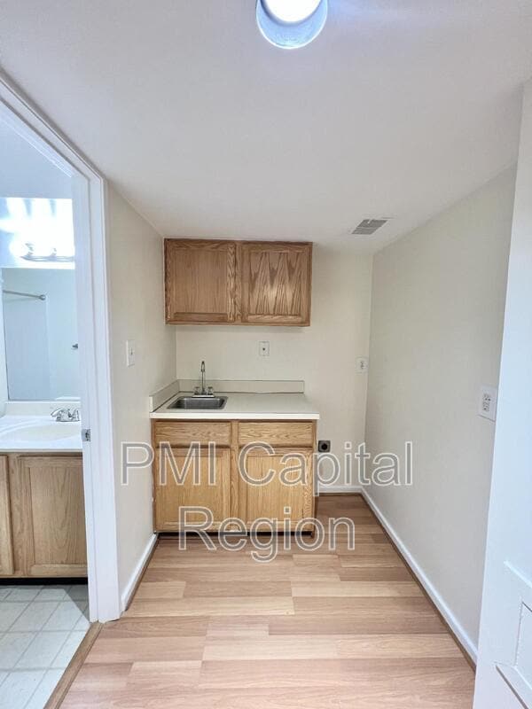 7847 Archbold Terrace Townhome Townhome Rental in Cabin John MD