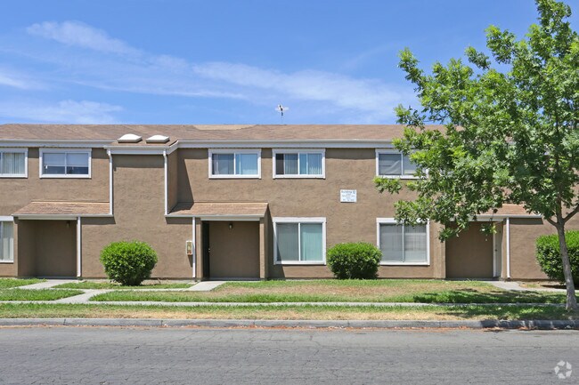 Photo - Merced Meadows Apartments