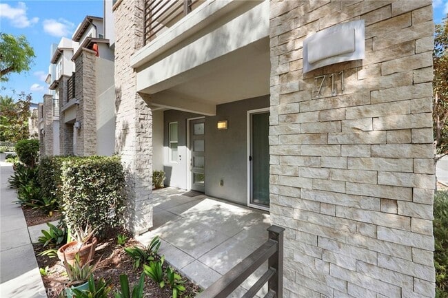 Photo - 711 Brooklyn Dr