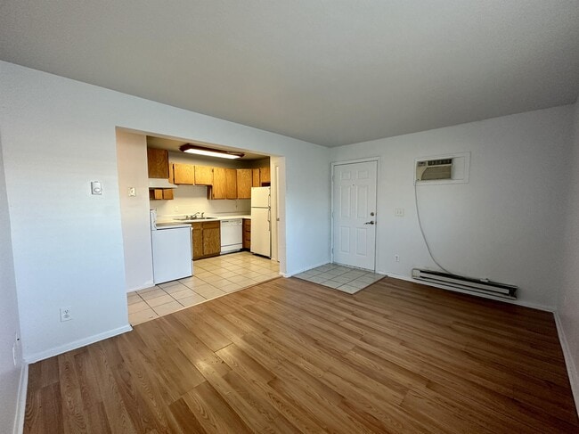 Photo - 1557 W 200 S House