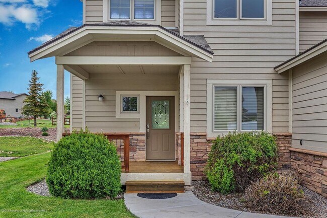 1942 Promontory Cir