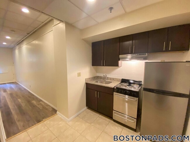 Photo - 62 Boylston St Unit 121