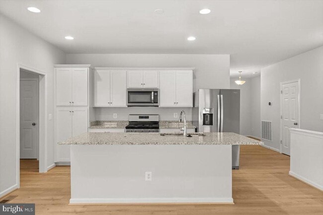 Photo - 106 Heyford Dr