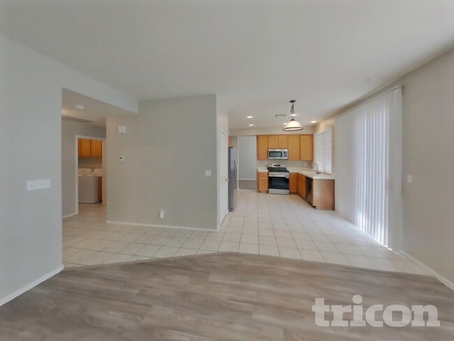 Photo - 9221 Valador Ave