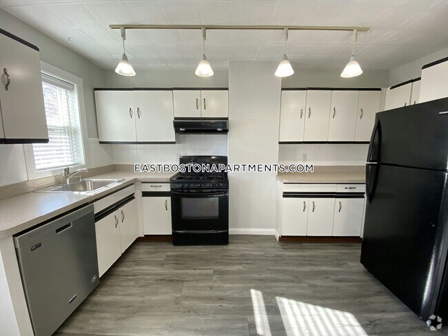 Building Photo - 195 Maverick St Unit 1 Rental