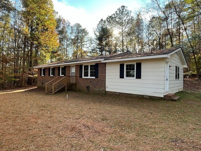Photo - 13009 Creedmoor Rd
