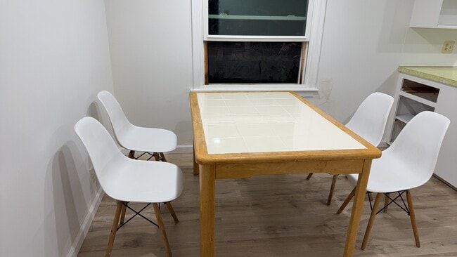 Photo - 3073 Eggert Rd