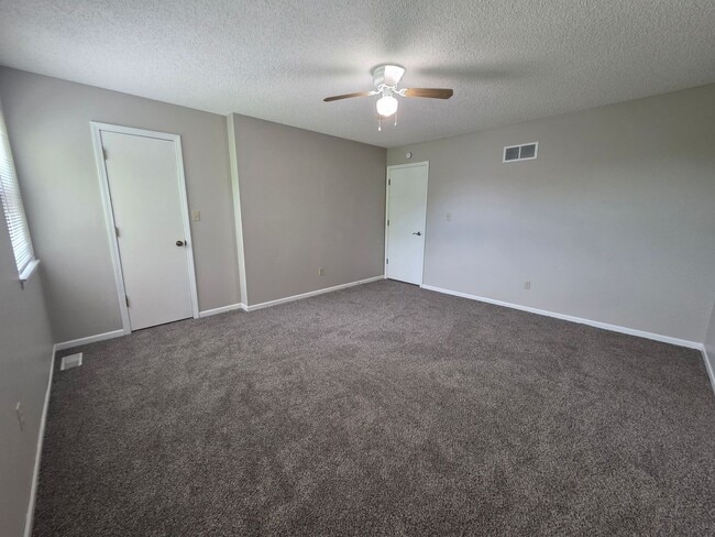 Photo - Spacious 2 Bedroom Quadplex with Garage