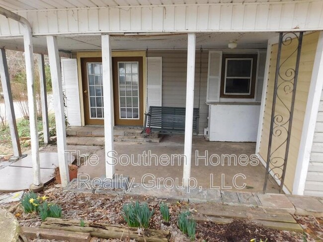 1402 Broad St
