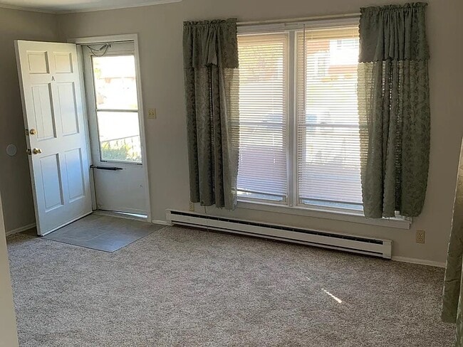 Photo - 663 Stevenson Rd Unit A