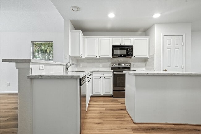 Photo - 14602 Windwood Park Ln