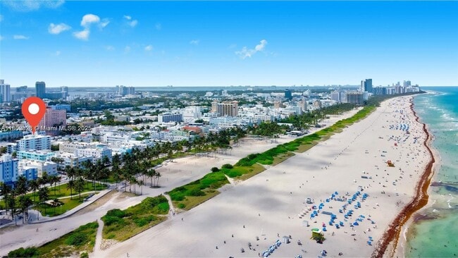 Building Photo - 720 Collins Ave Unit 308 Rental