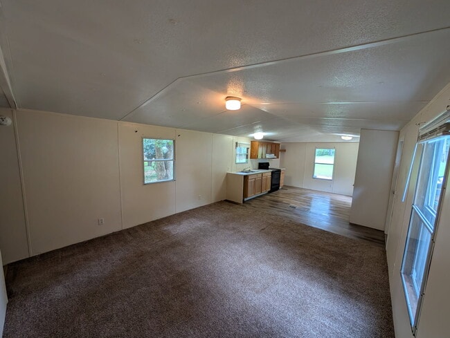 Photo - 85 Ransdell Ln