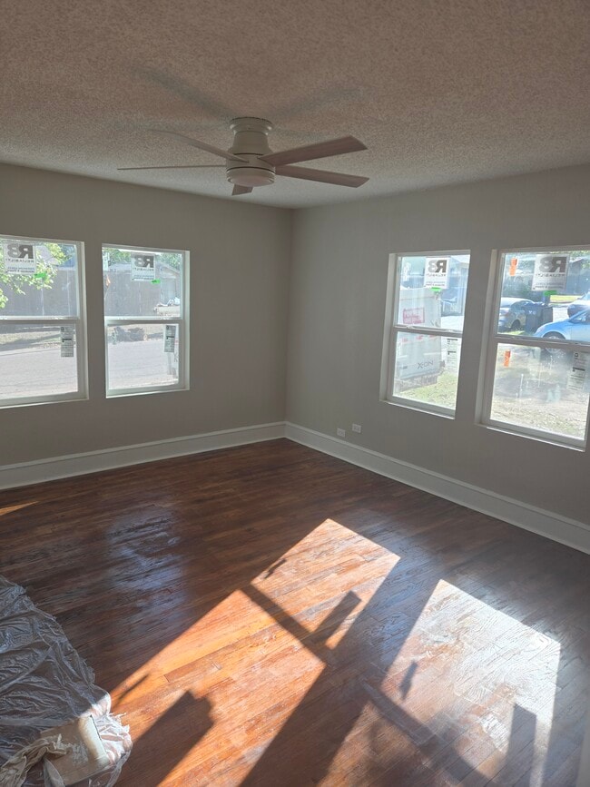 Photo - 2400 Lasker Ave