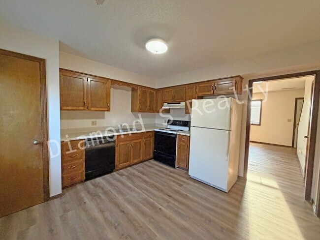 1201 N Main St Unit D