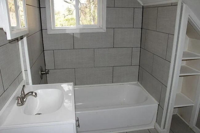 Building Photo - 1065-1067 21st St Rental