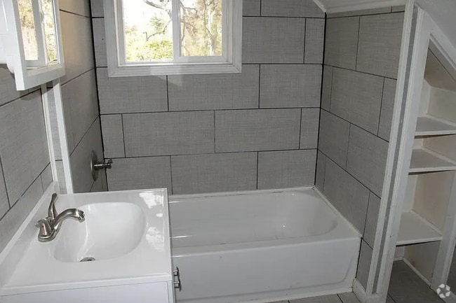 Building Photo - 1065-1067 21st St Rental