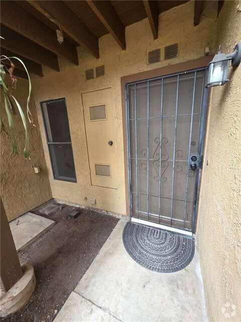 Building Photo - 404 Orange Blossom Unit 123 Rental