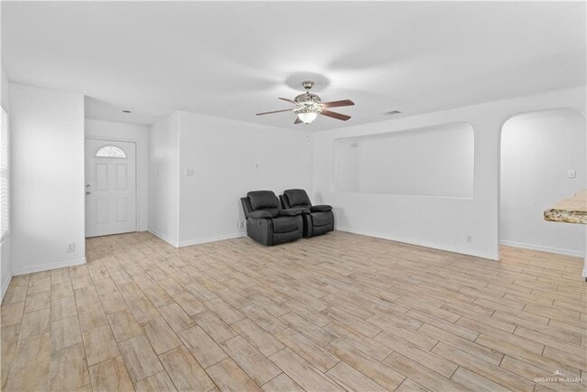 Photo - 23 Violet Ave