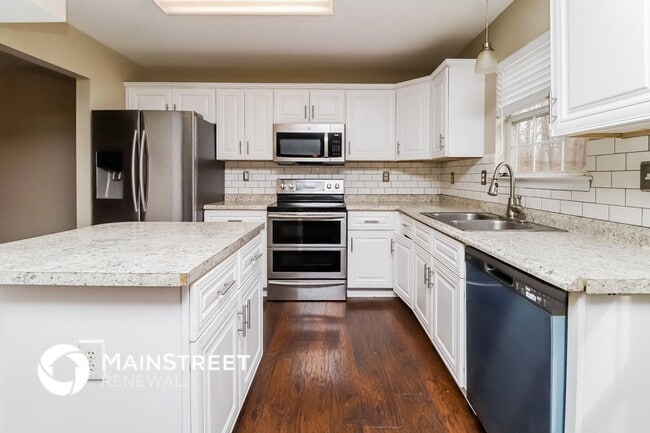 Photo - 7510 Hubbard Woods Rd