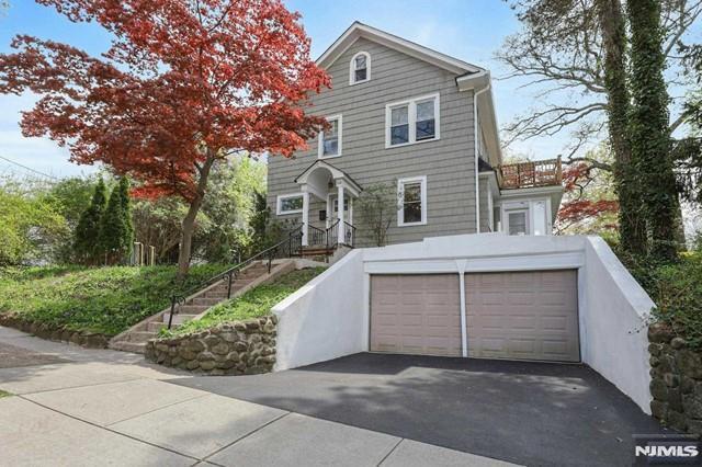Photo - 348 Evergreen Pl