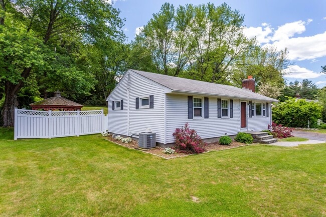 Photo - 2791 Ellington Rd