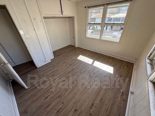 Photo - 702 University Ave Unit 1