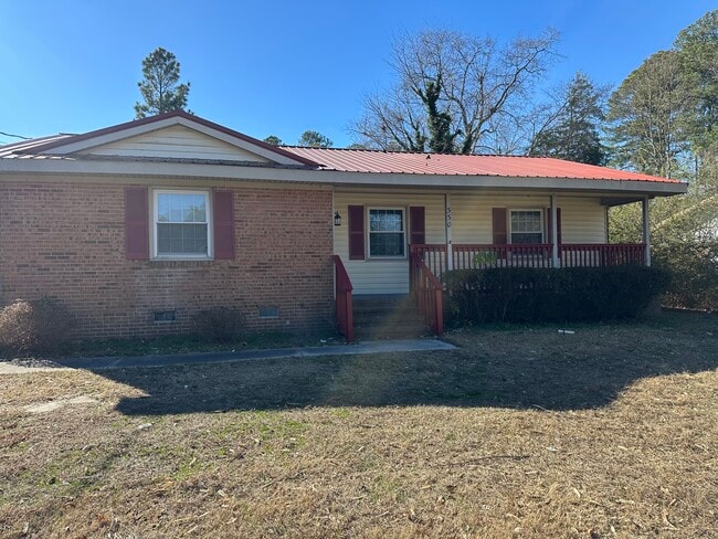 Building Photo - 330 Milburn Dr