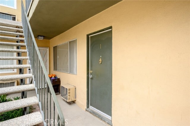 Photo - 17931 Devonshire St Unit 1