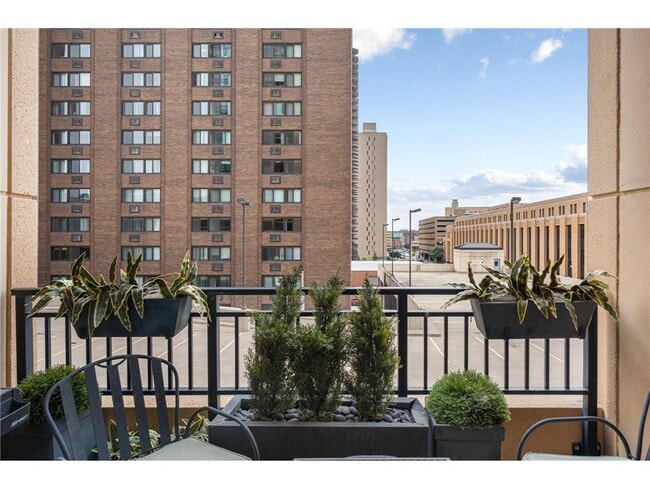 Photo - 100 3rd Ave S Unit 406