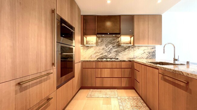 Photo - Victoria Place 1 bd, 1 ba, 1 parking Unit 705