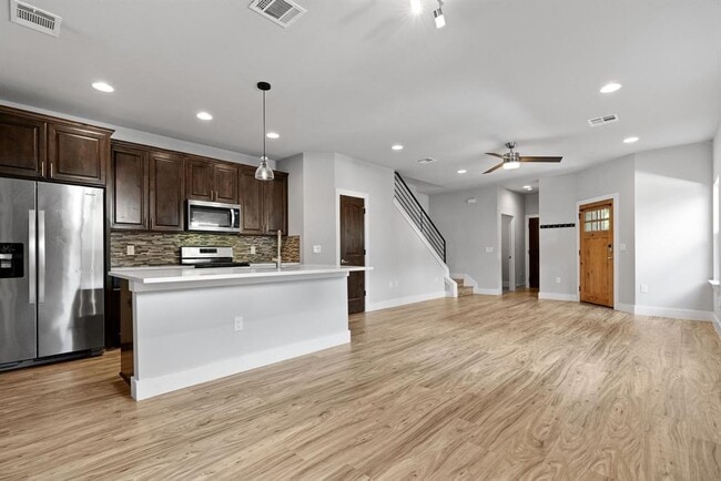 Building Photo - 1125 Walton Ln Unit F Rental
